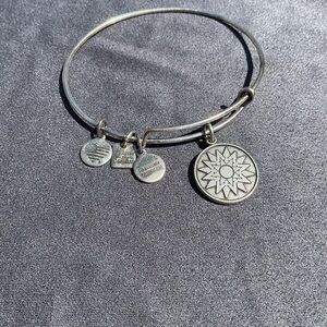 Retired Alex and Ani New Beginnings Sun Charm Bracelet Russian Silver Stackable